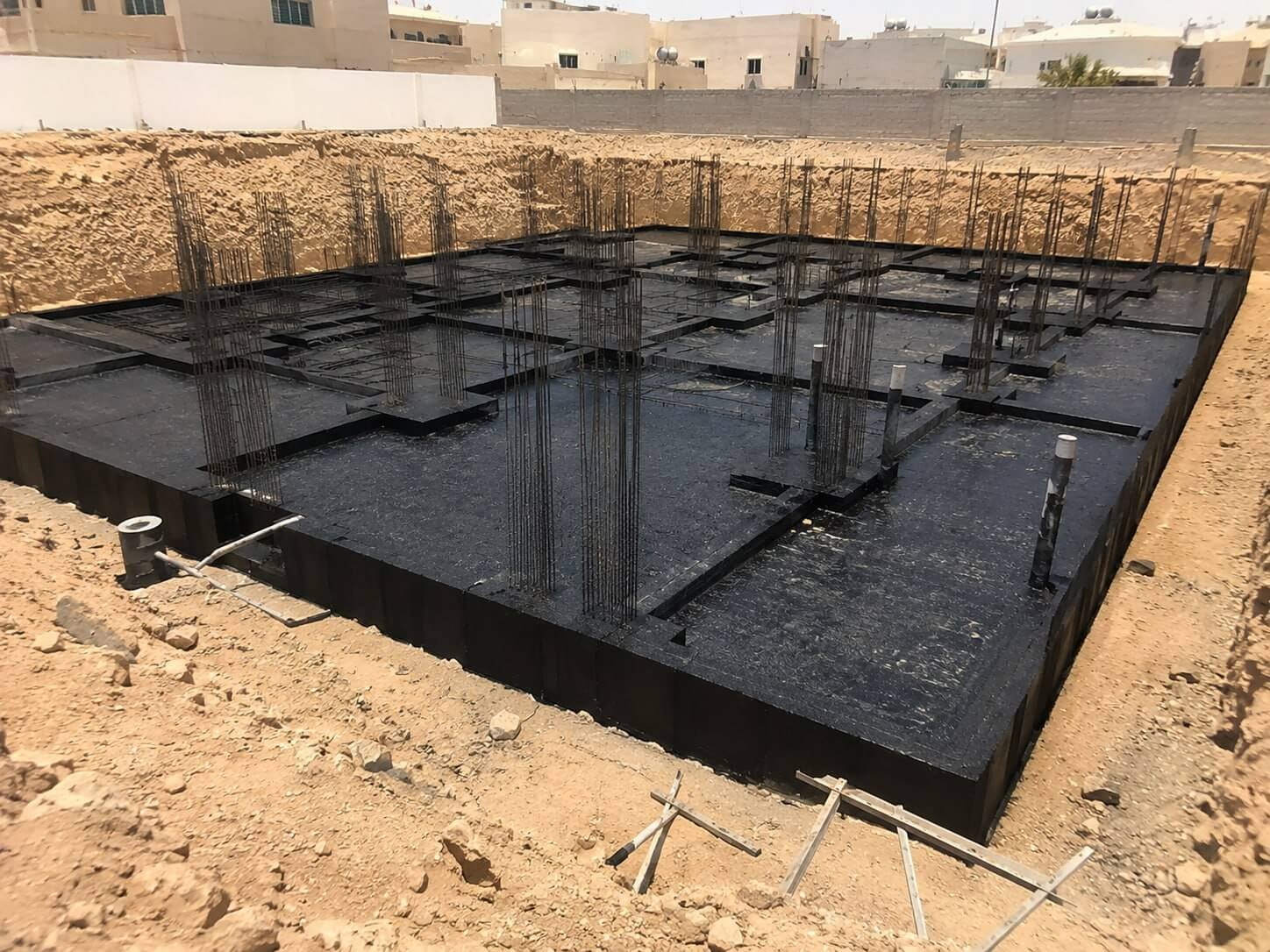 عزل القواعد والأساسات